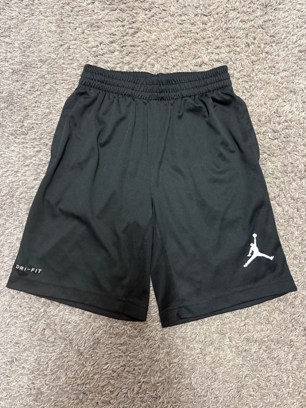 EUC Youth Jordan Dri-Fit Shorts, Size YMD, Black